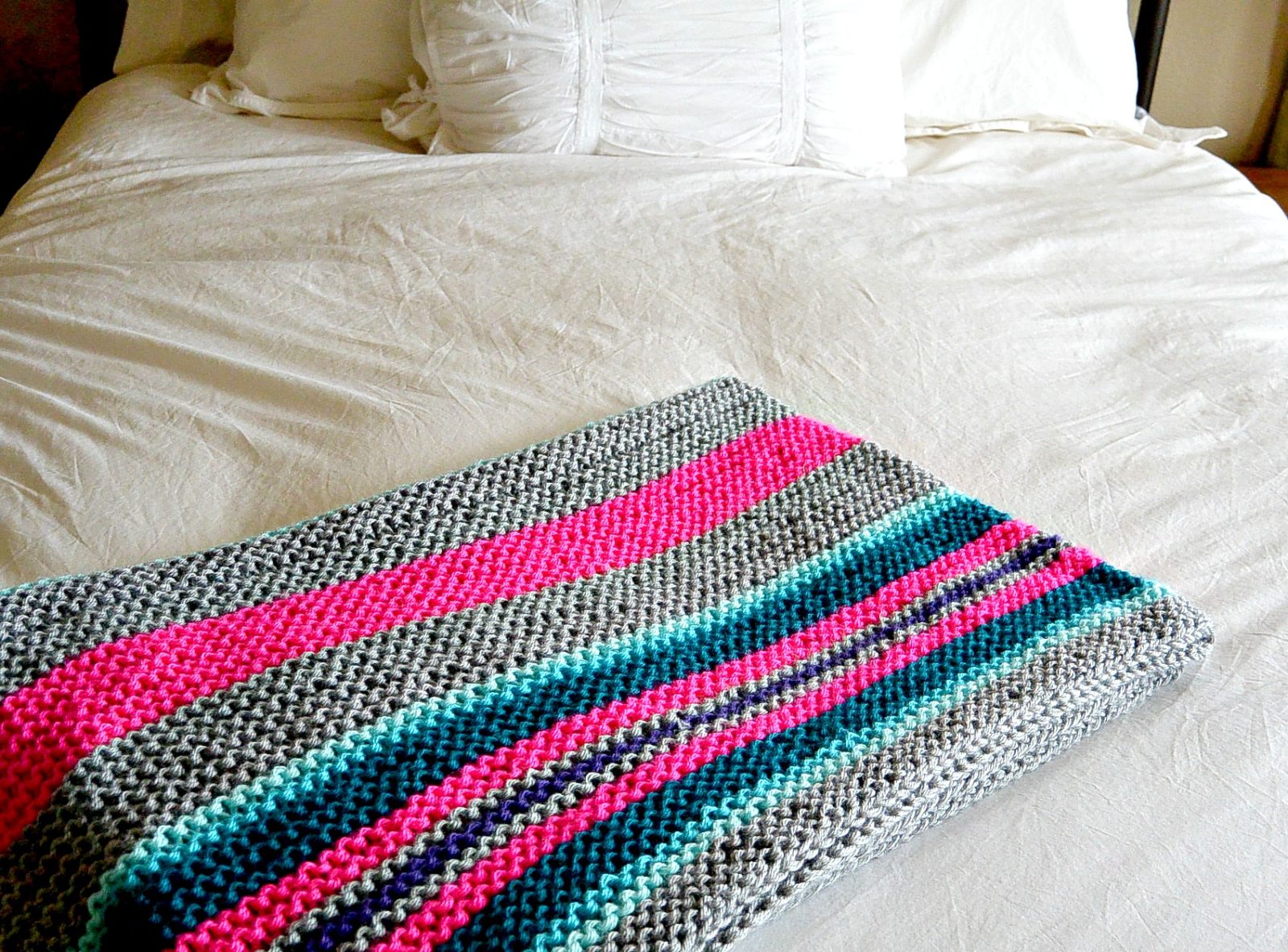 15 Cable Knit Baby Blanket Patterns - The Funky Stitch