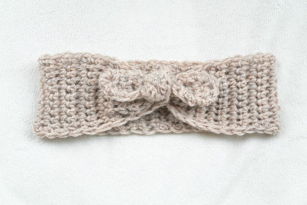 Naturally Chic Tie-Up Crochet Headband Pattern – Mama In A Stitch