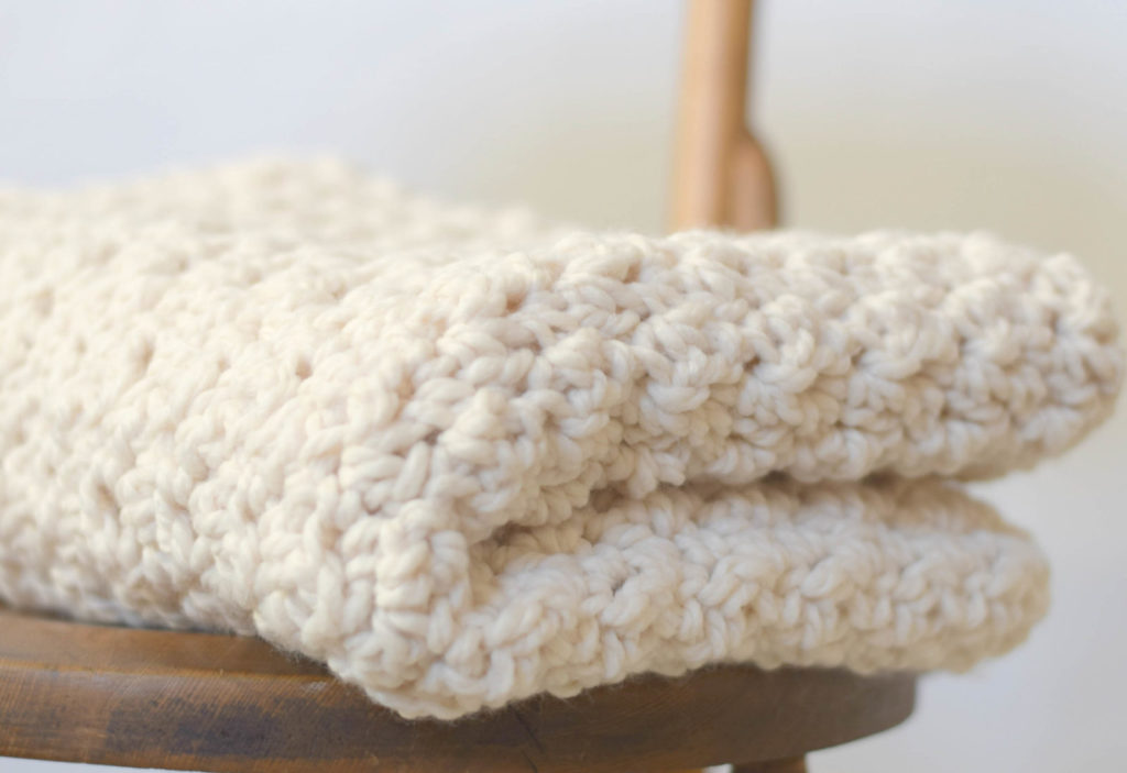 Squishy and Chunky Crochet Baby Blanket Free Pattern