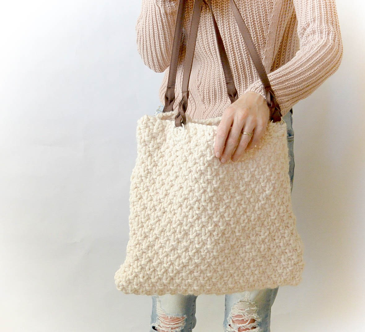 12 Great Bags to Knit Right Now with FREE Knitting Patterns 