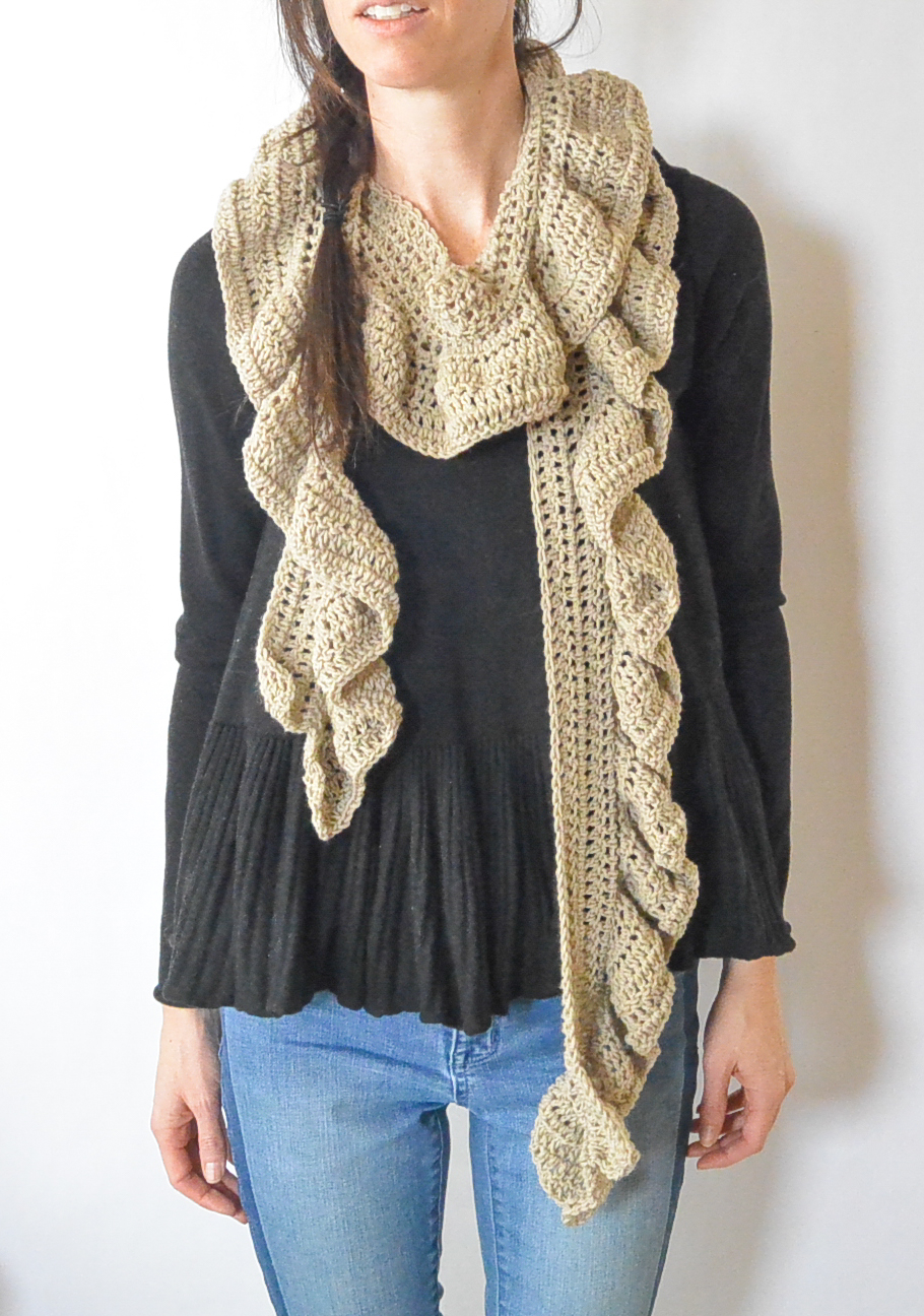 Merino Crocheted Ruffle Scarf Pattern Mama In A Stitch