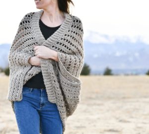 How To Crochet An Easy Summer Shrug – Mama In A Stitch