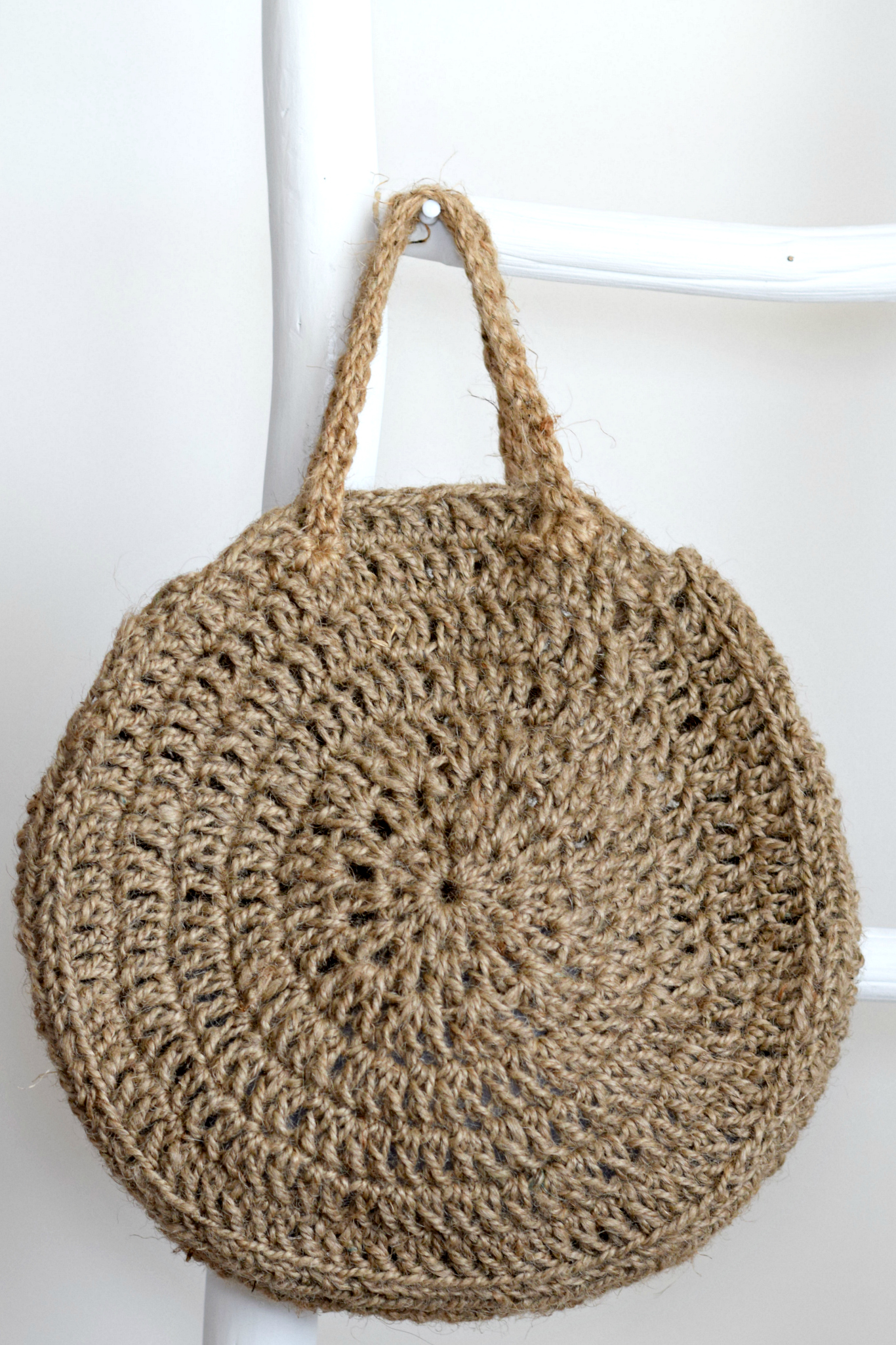 Free Crochet Pattern Circle Bag Jute 1