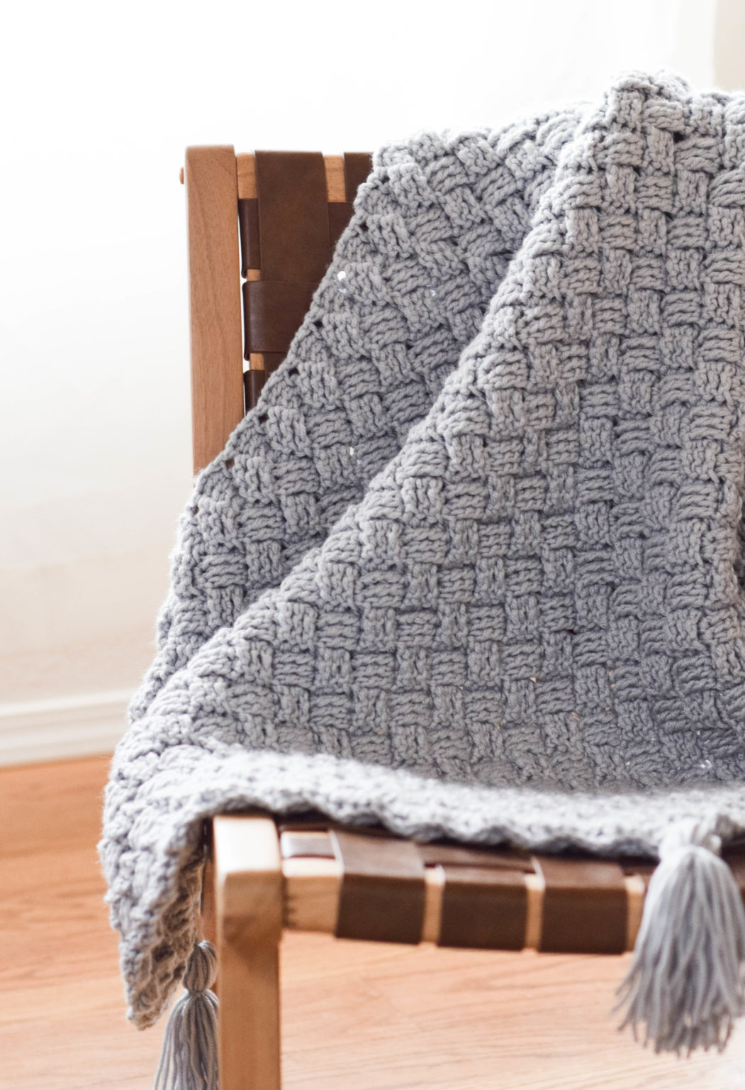 Diagonal Diamonds Woven Throw Crochet Pattern – Mama In A Stitch