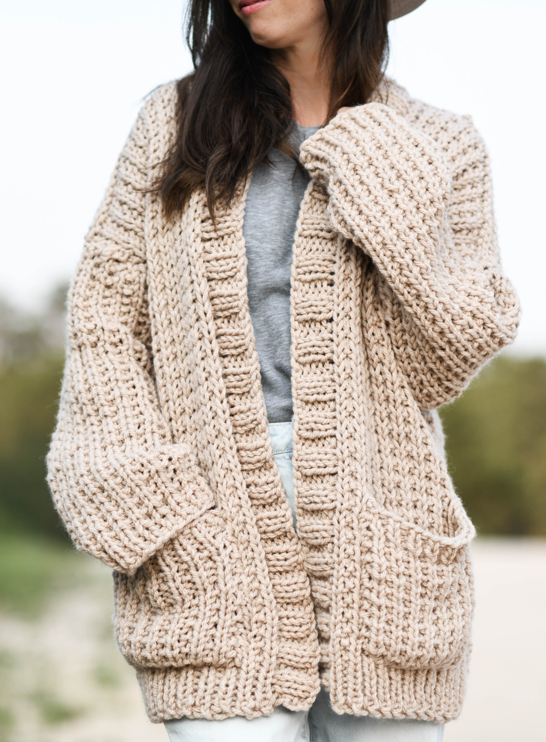Ladies Women's Stunning All-round Cable Jacket Knitting Pattern