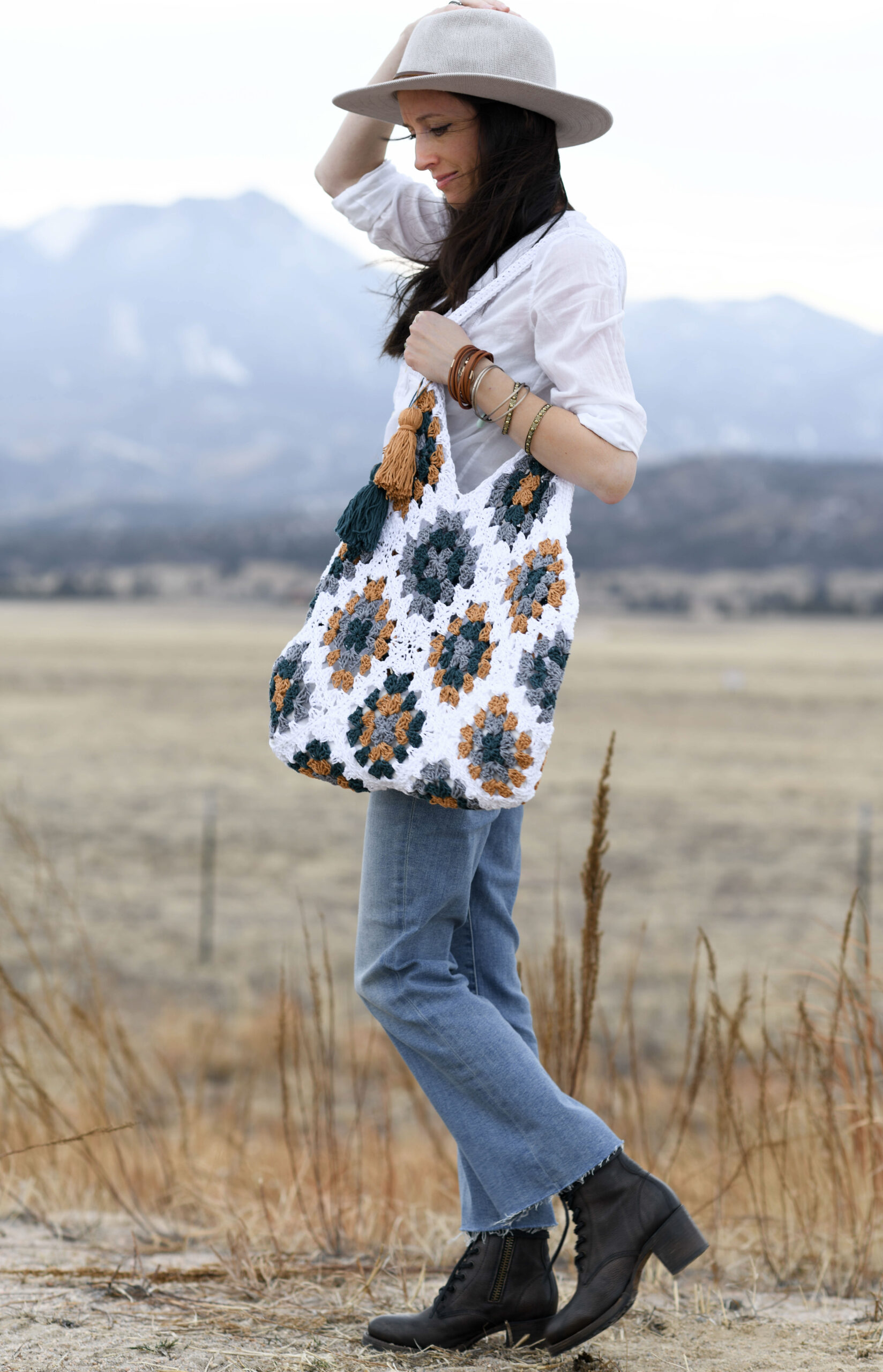 Discover 78+ crochet granny square bag super hot - in.duhocakina