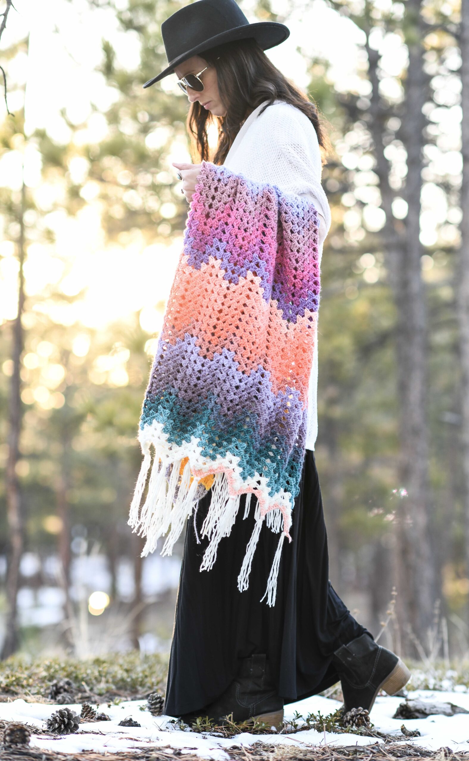 https://www.mamainastitch.com/wp-content/uploads/2023/03/Sundance-Granny-Ripple-Crochet-Blanket-Pattern-1-scaled.jpg